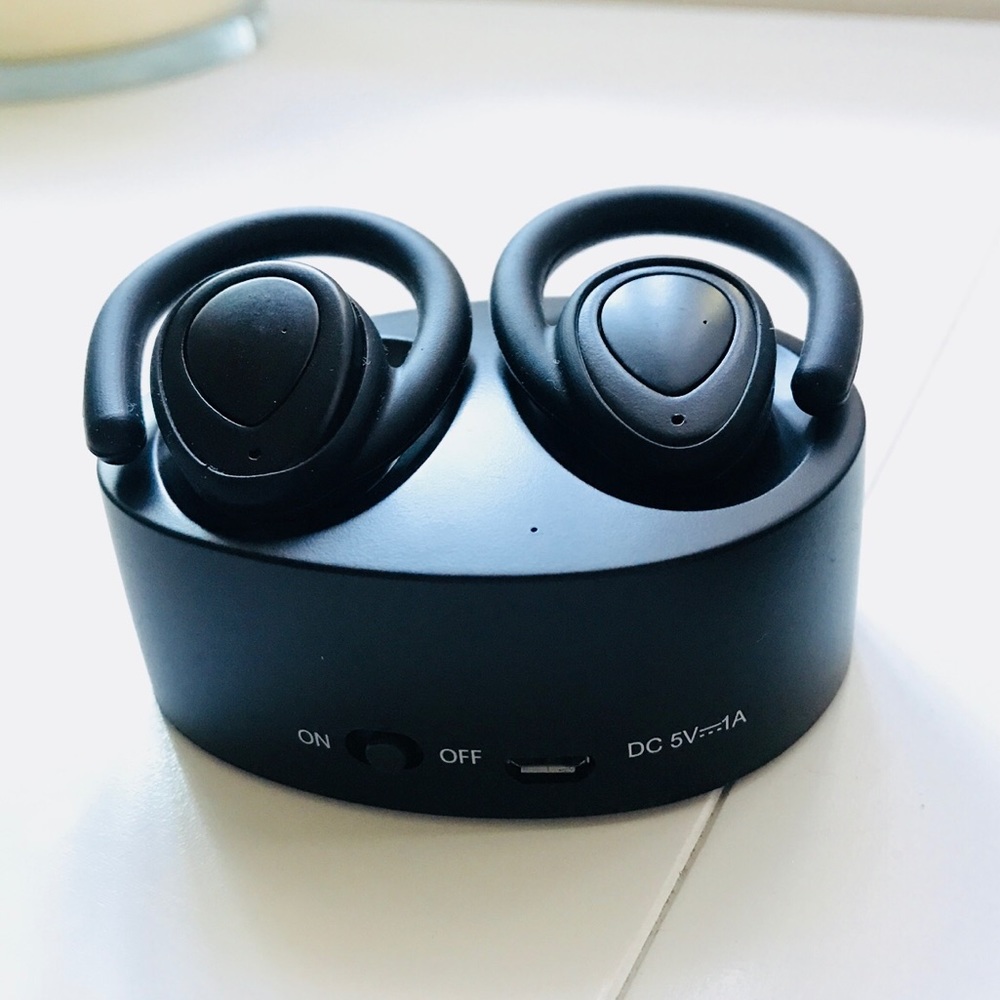 SOLD❗️Bluetooth Wireless Headset